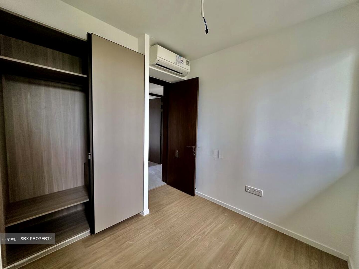 Tenet (D18), Condominium #502407121